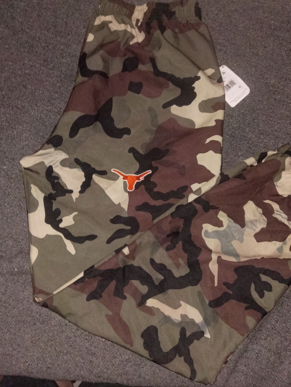 Texas Longhorns Men's Green Army Camo Athletic Joggers Sweatpants NWT.. double s